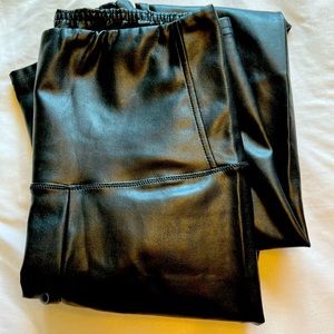 Leather pants leggings from Wilfred / Aritzia xxs excellent condition!